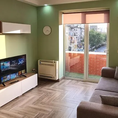 2v1 - Sheshi Willson * Tirana