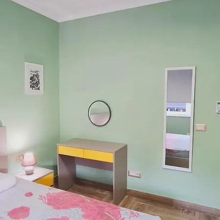 2v1 - Sheshi Willson Apartment Tirana